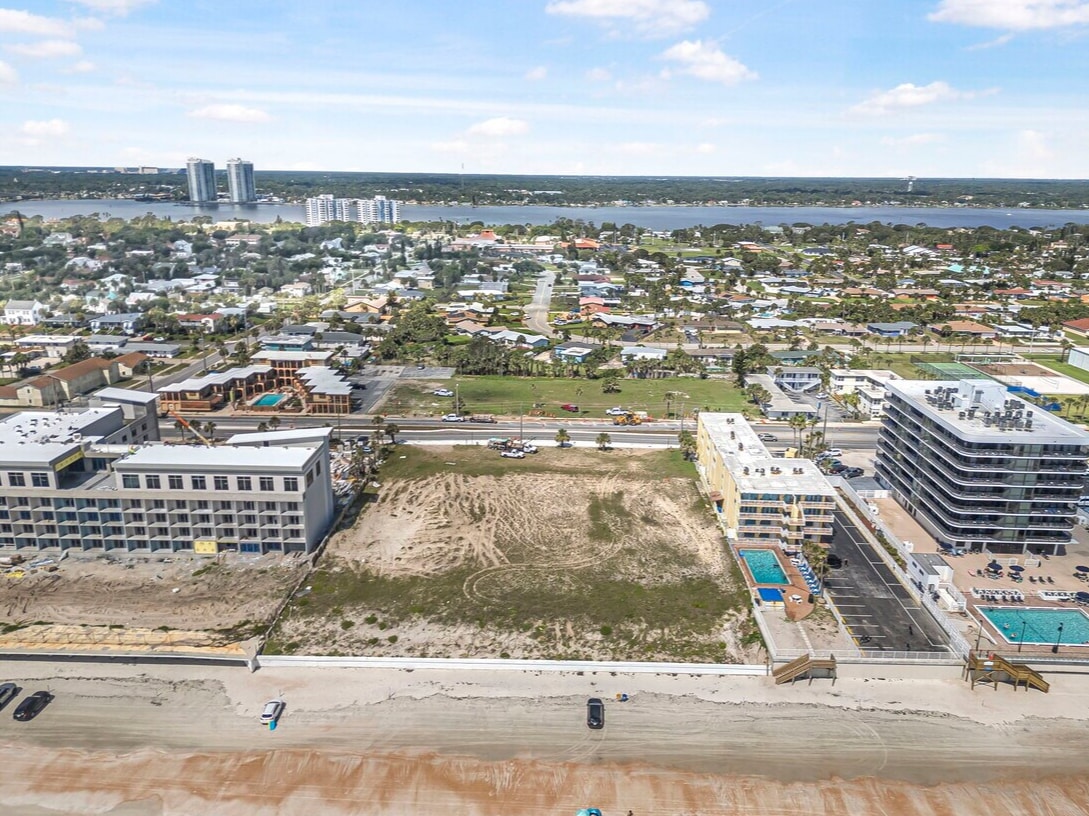 1012 Atlantic Ave, Daytona Beach, FL for Sale