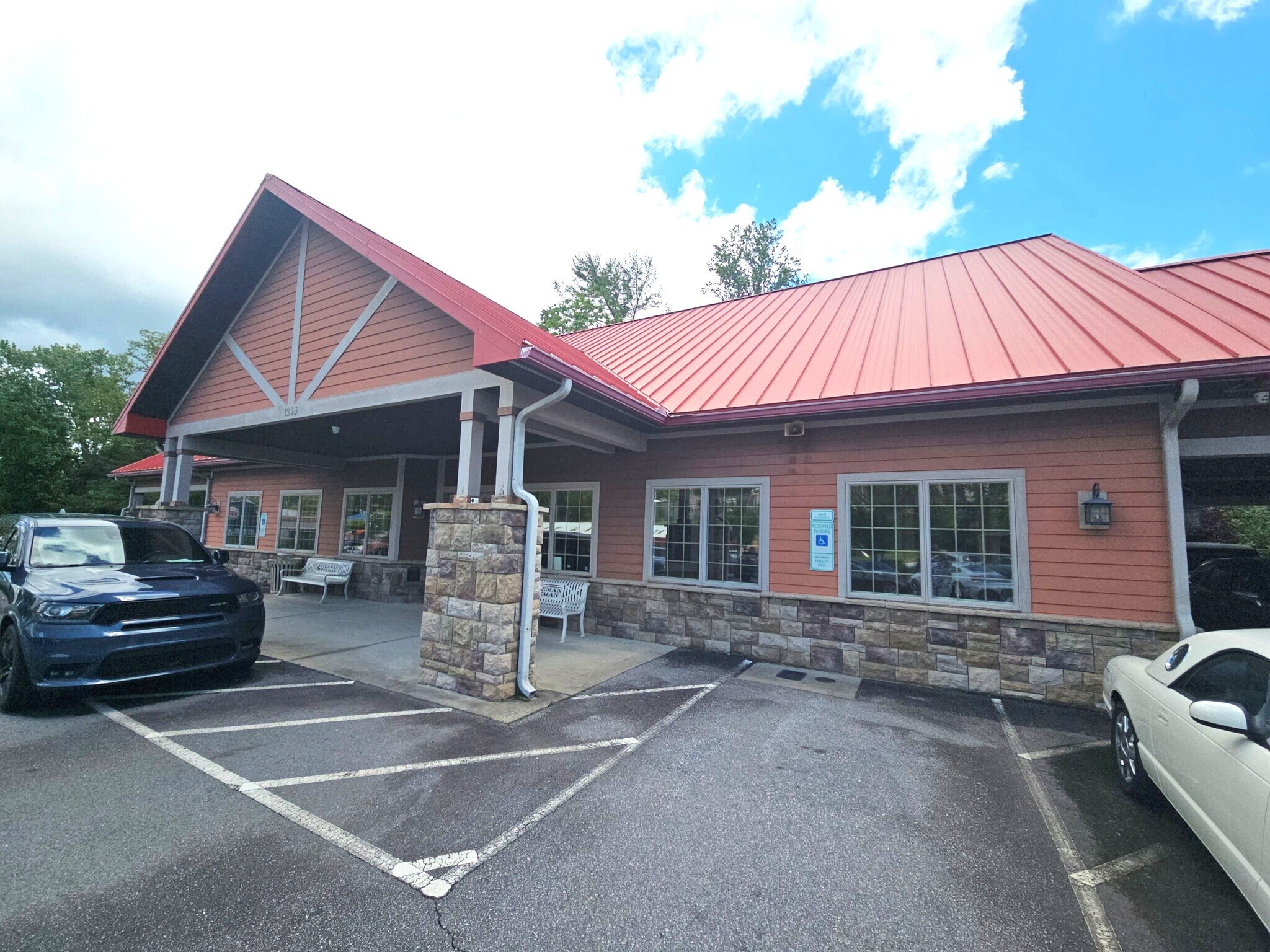 1216 Asheville Hwy, Hendersonville, NC for Rent