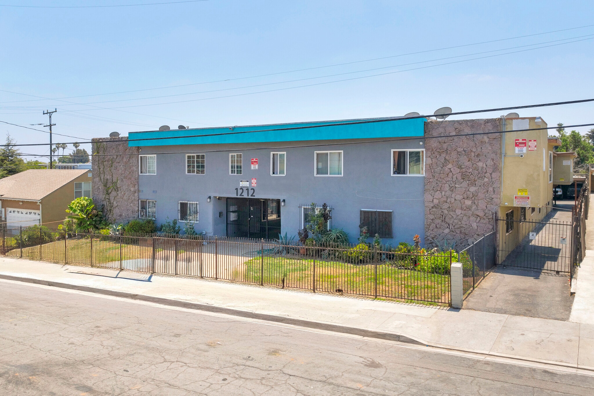 1212 W 107th St, Los Angeles, CA for Sale