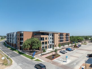 Austin, TX Retail - 13701 Lyndhurst St