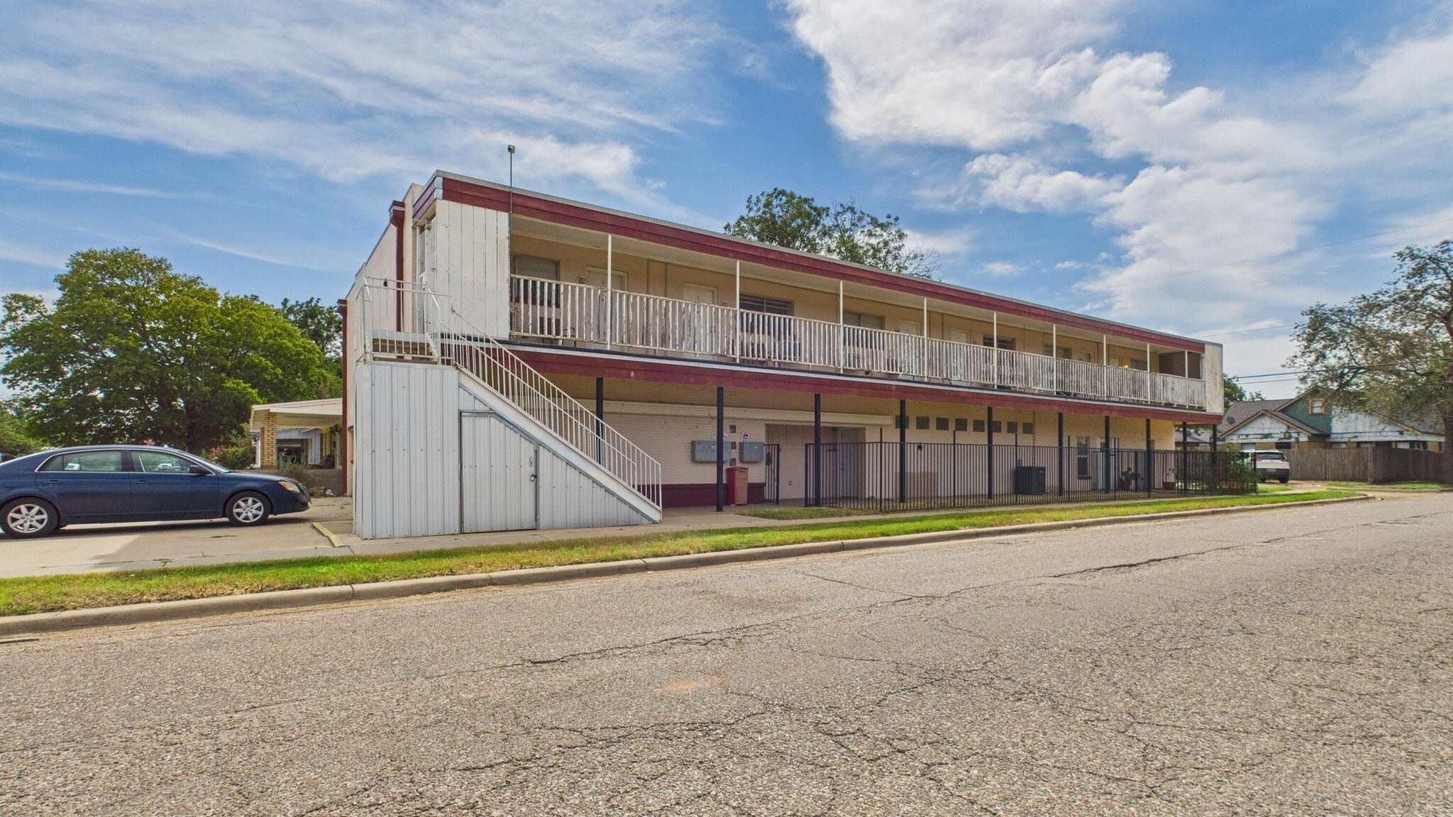 2123 15th St, Lubbock, TX for Sale