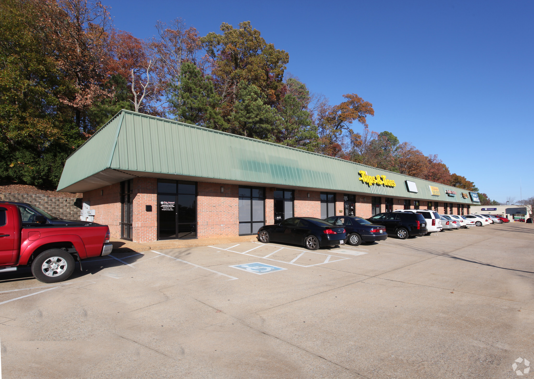 1420 Mcfarland Blvd, Northport, AL for Rent