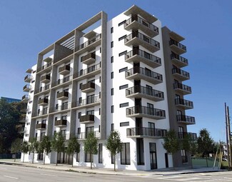 Miami, FL Commercial - 342 NW 7th St