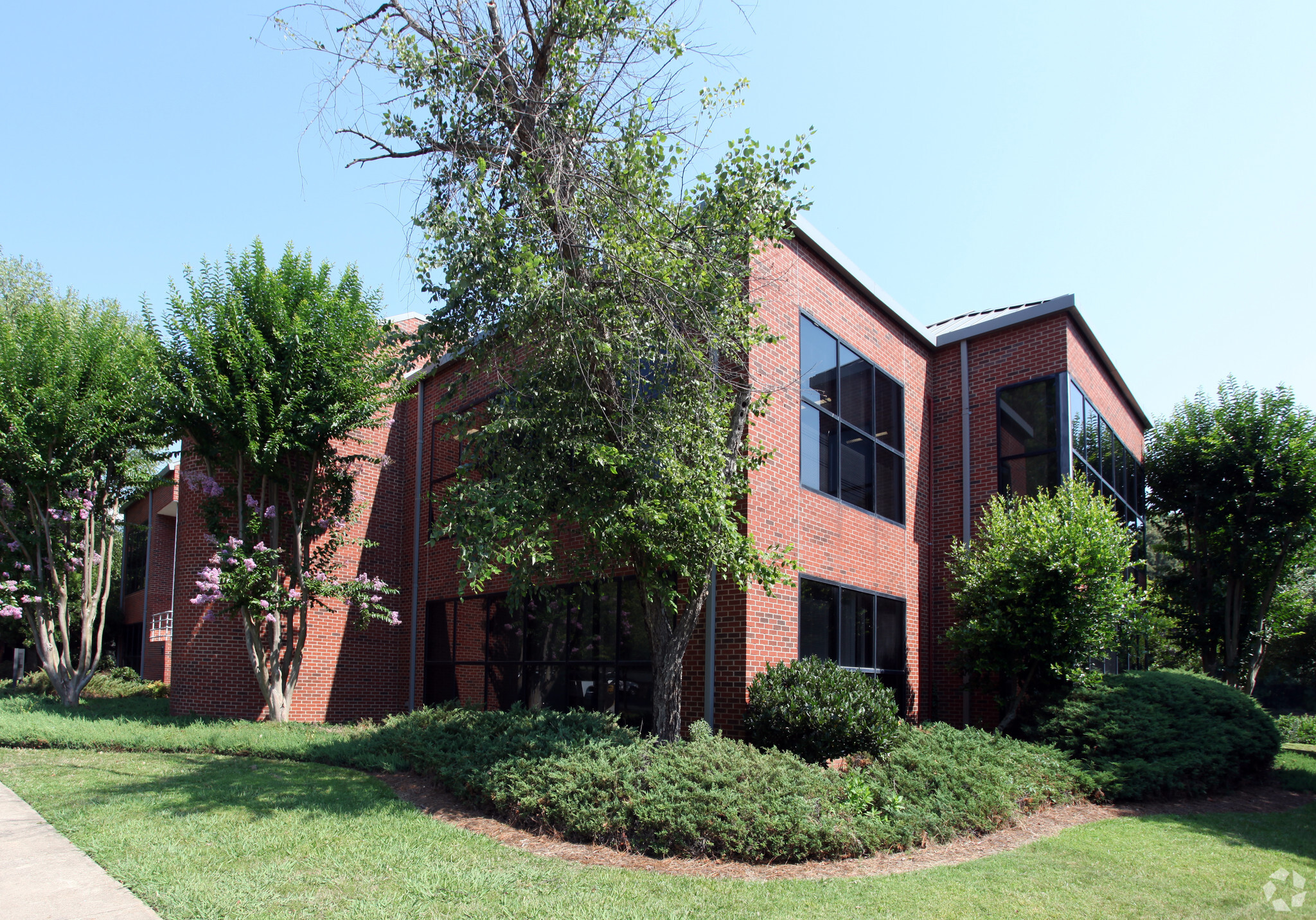 6520 Bryan Blvd, Greensboro, NC for Rent