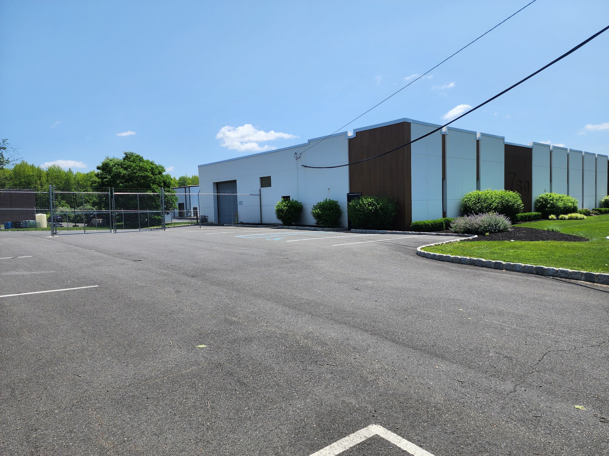 7 S Gold Dr, Hamilton, NJ for Rent
