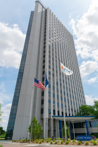 Troy, MI Coworking Space - 755 W Big Beaver Rd