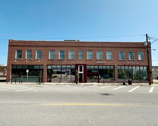 Champaign, IL Retail - 12 E Washington St
