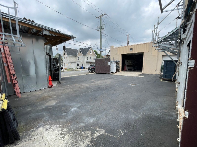 298300 Edmund Ave Paterson, NJ 07502 Industrial Property for Lease