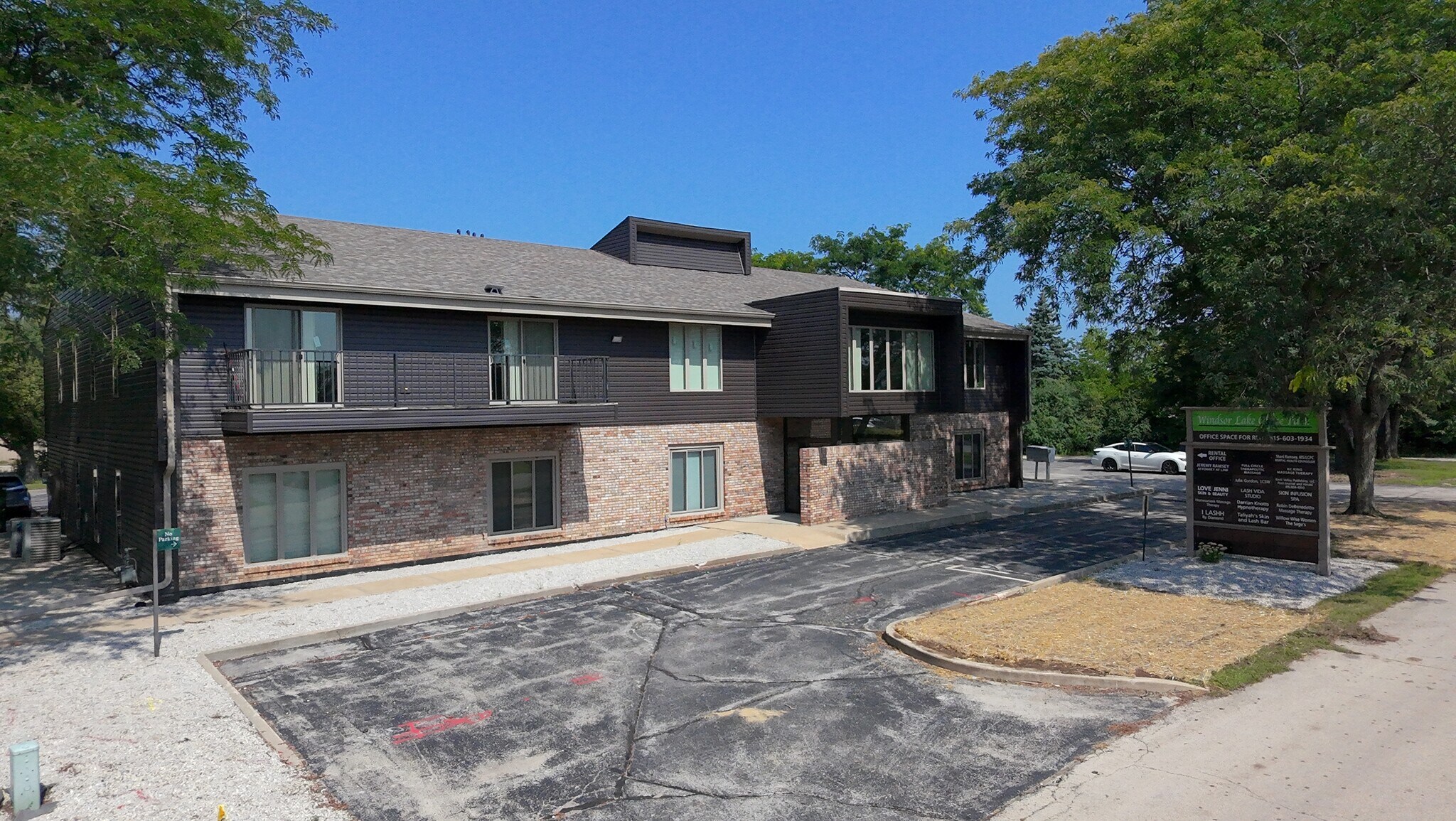 7124 Windsor Lake Pky, Loves Park, IL for Rent