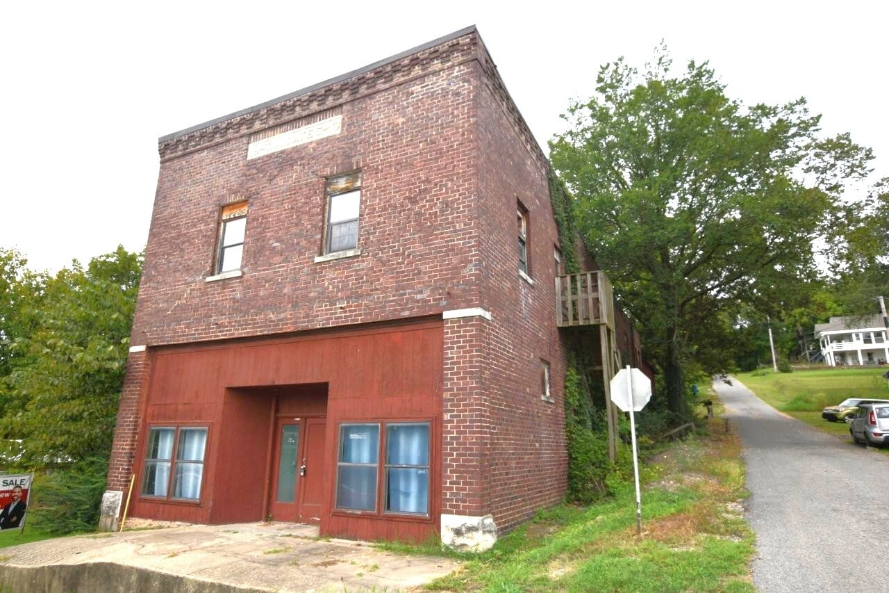 114 Main St, Watts, OK for Sale