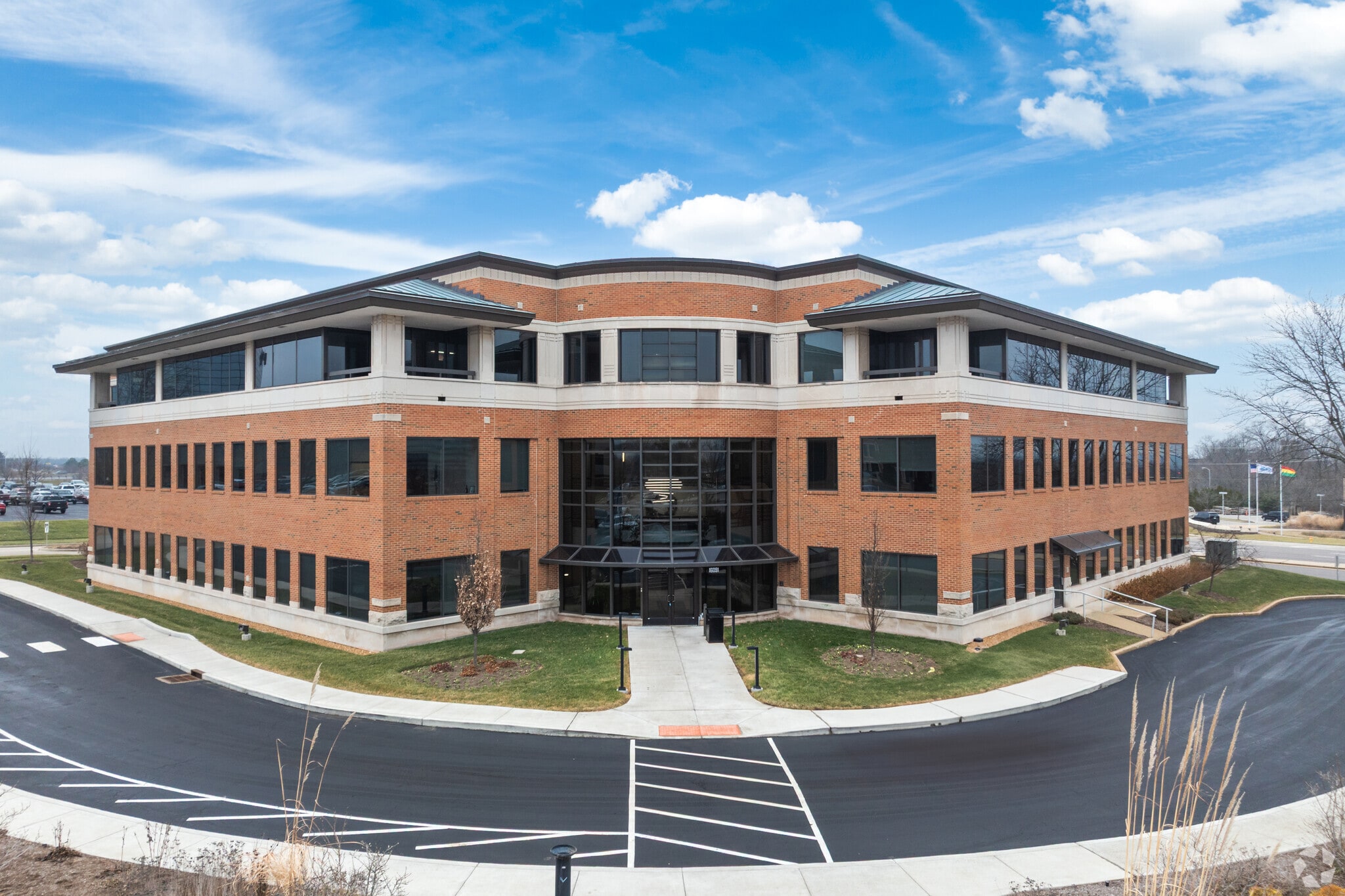 16091 Swingley Ridge Rd, Chesterfield, MO for Sale