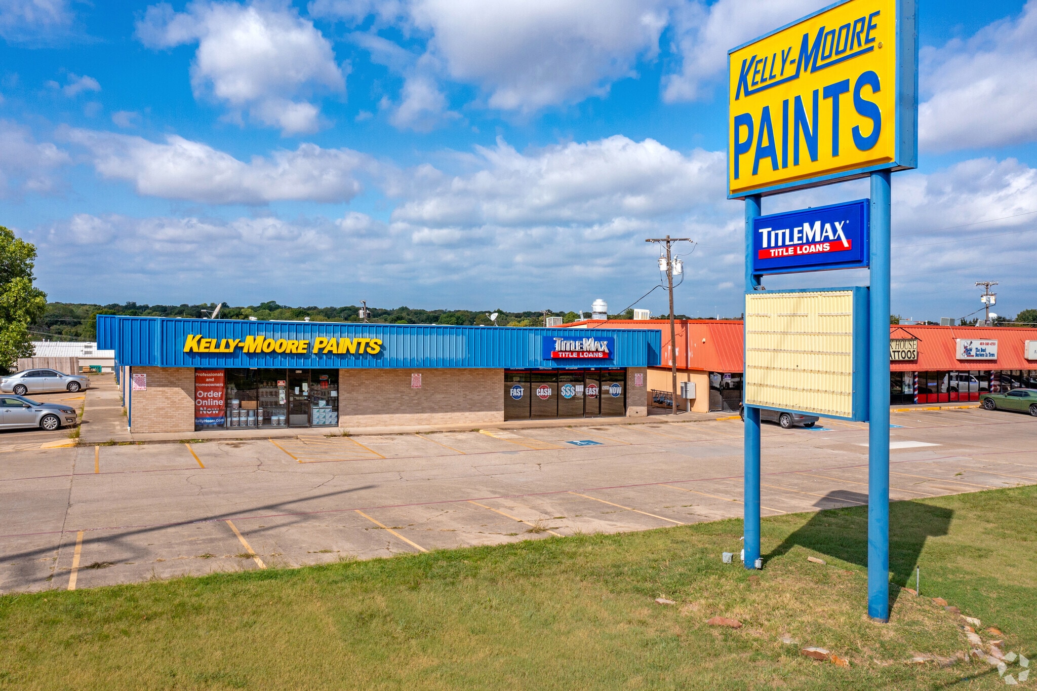 825 N Belt Line Rd, Irving, TX for Rent