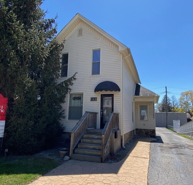 143 W Saint Clair St, Romeo, MI for Sale
