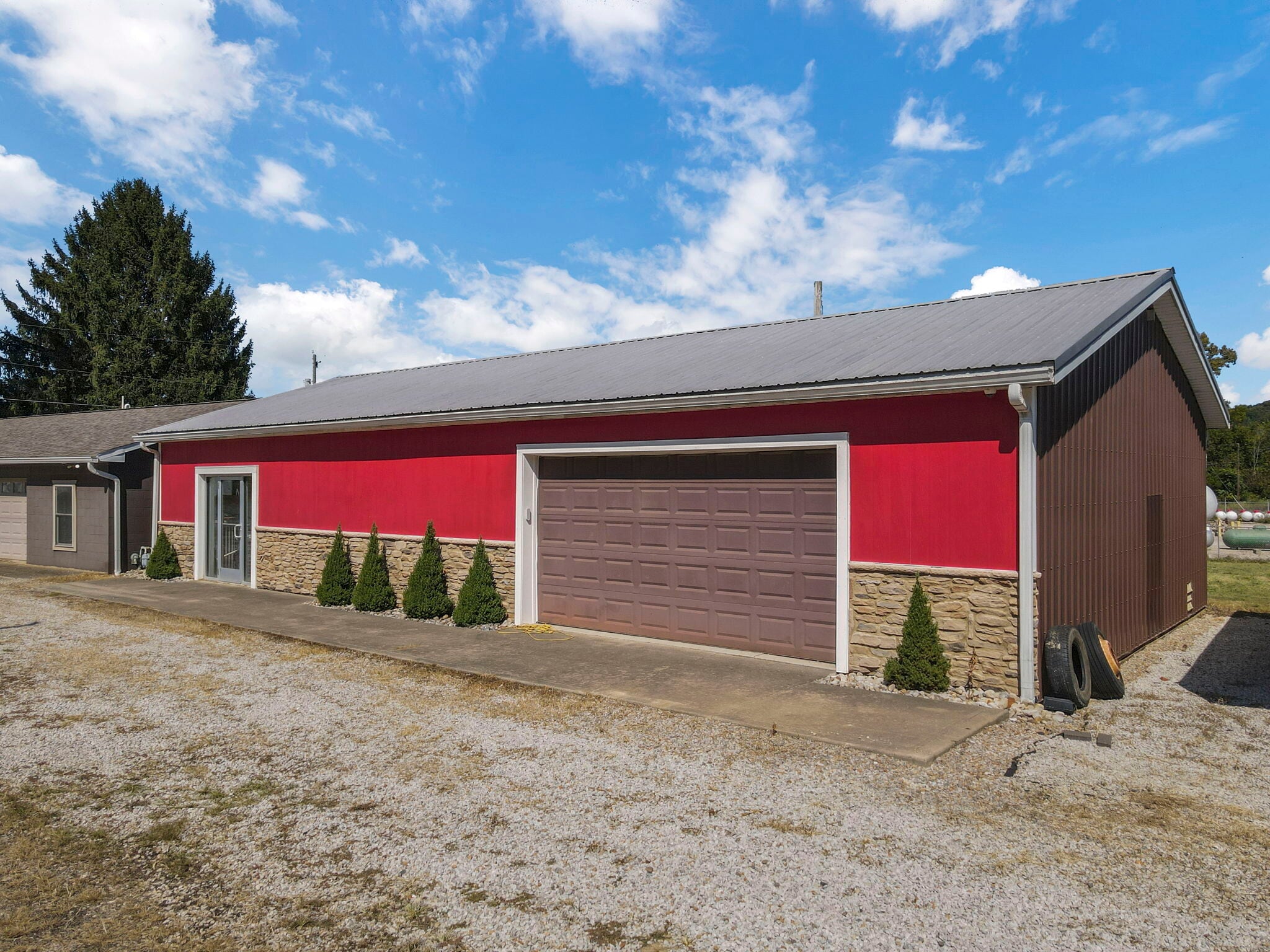 1910 Old Logan Rd, Lancaster, OH for Sale