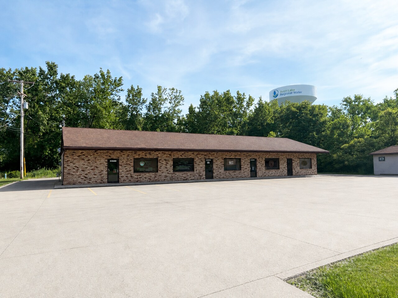 33680-33686 Walker Rd, Avon Lake, OH for Sale