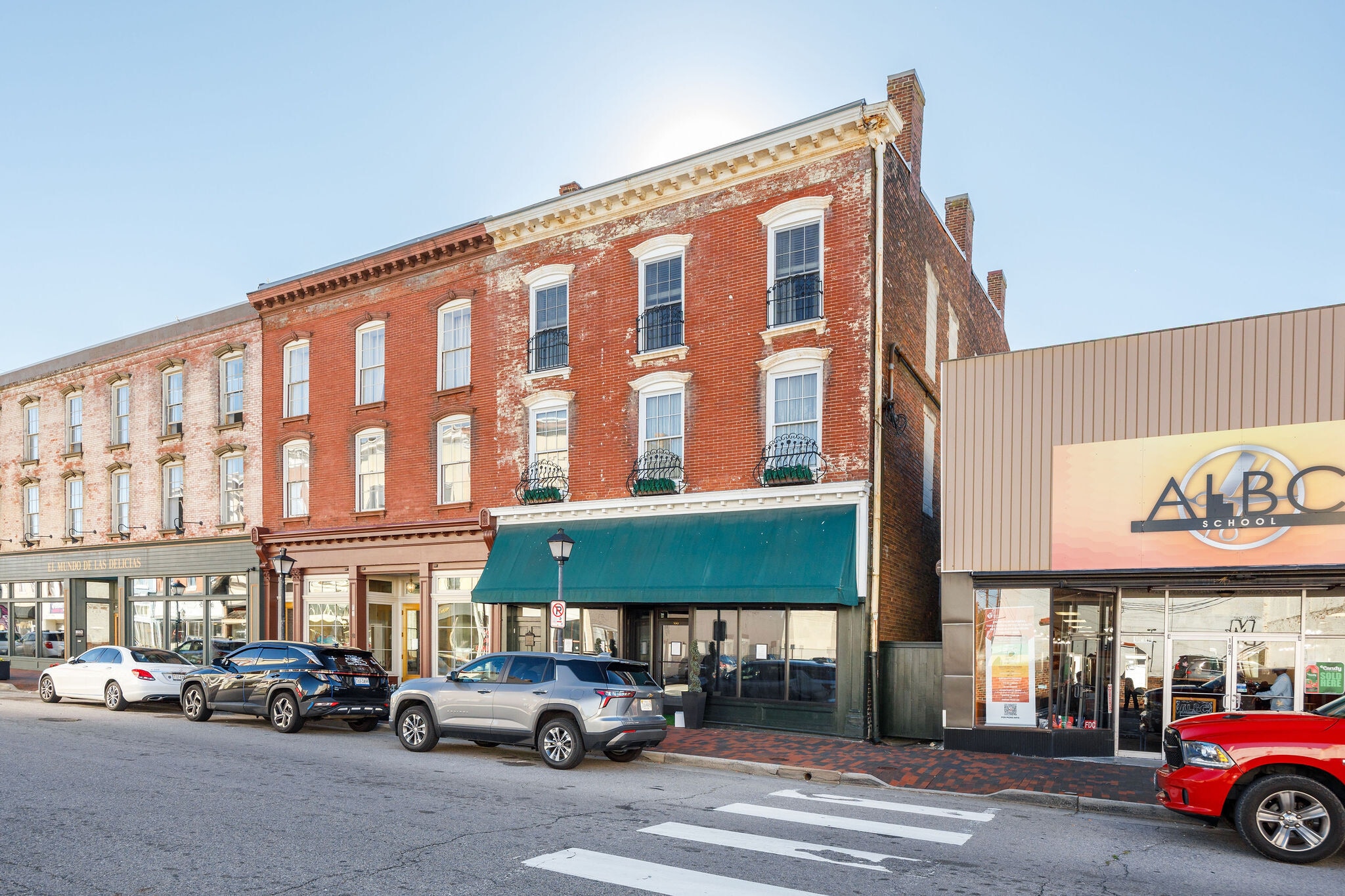 100 N Sycamore St, Petersburg, VA for Sale