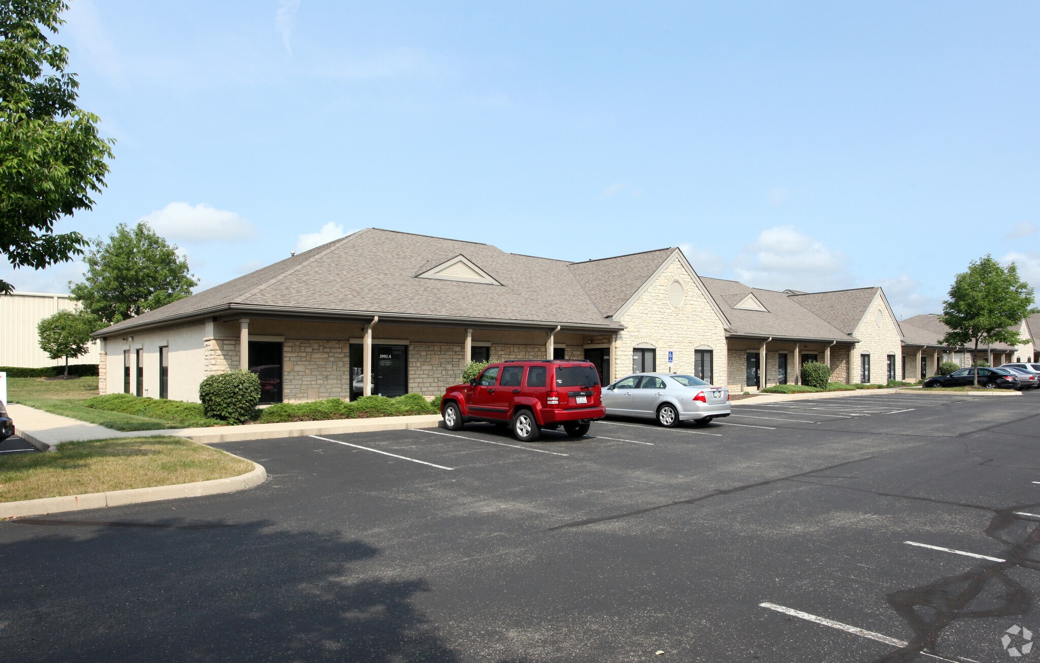 5995 Wilcox Pl, Dublin, OH for Rent