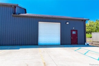 Lapeer, MI Industrial - 1697 N Saginaw St