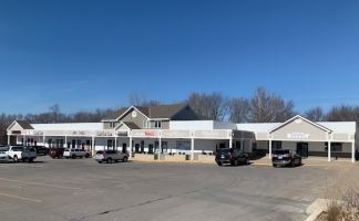Kearney, MO Office - 178-202 W 92 Highway