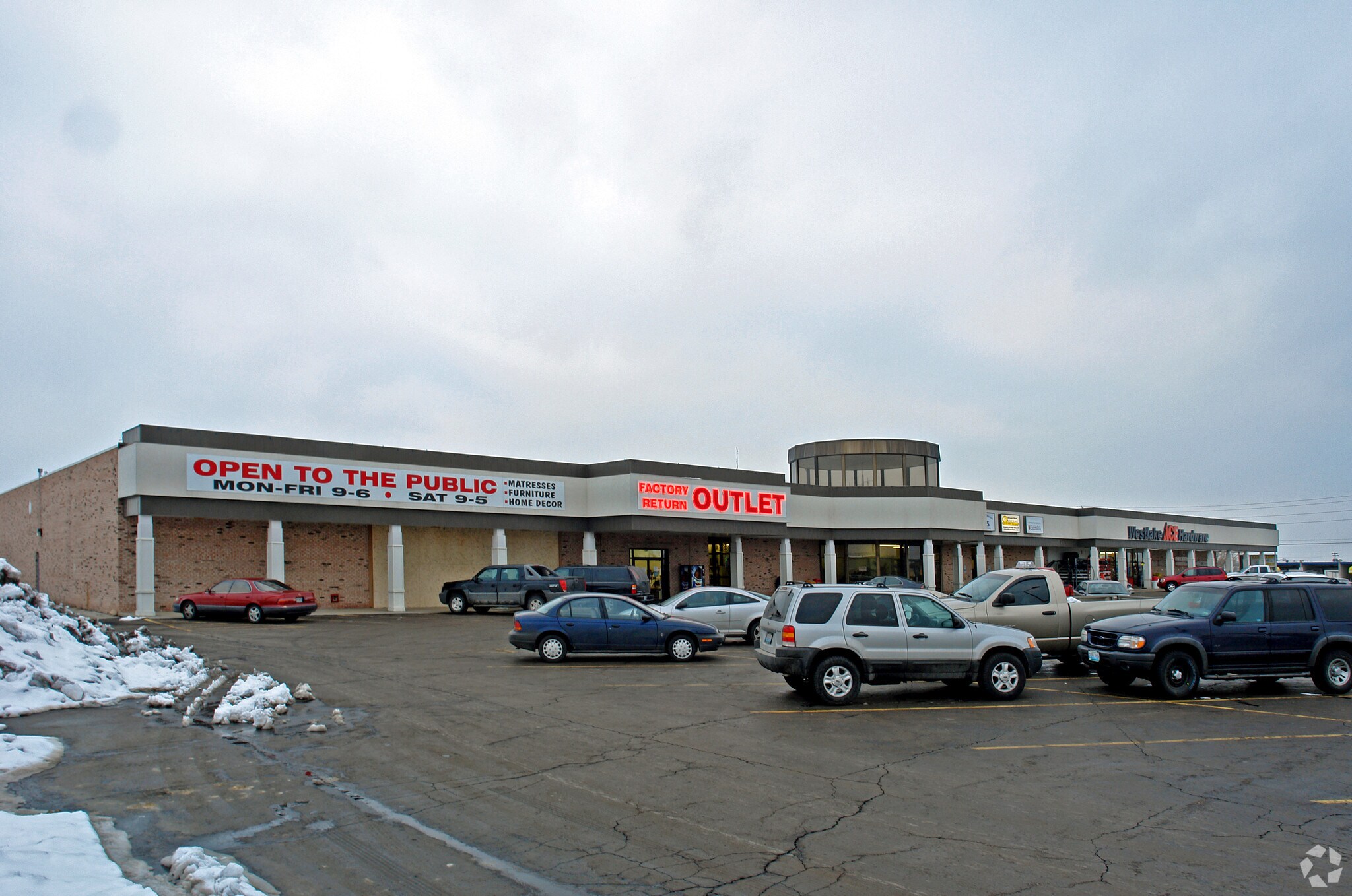 1010 1/2 Thompson Blvd, Sedalia, MO for Rent