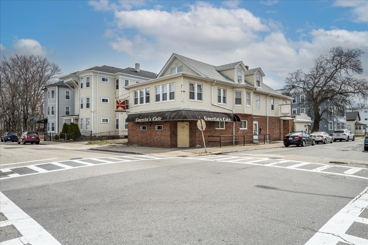 73 Southgate St, Worcester, MA for Sale
