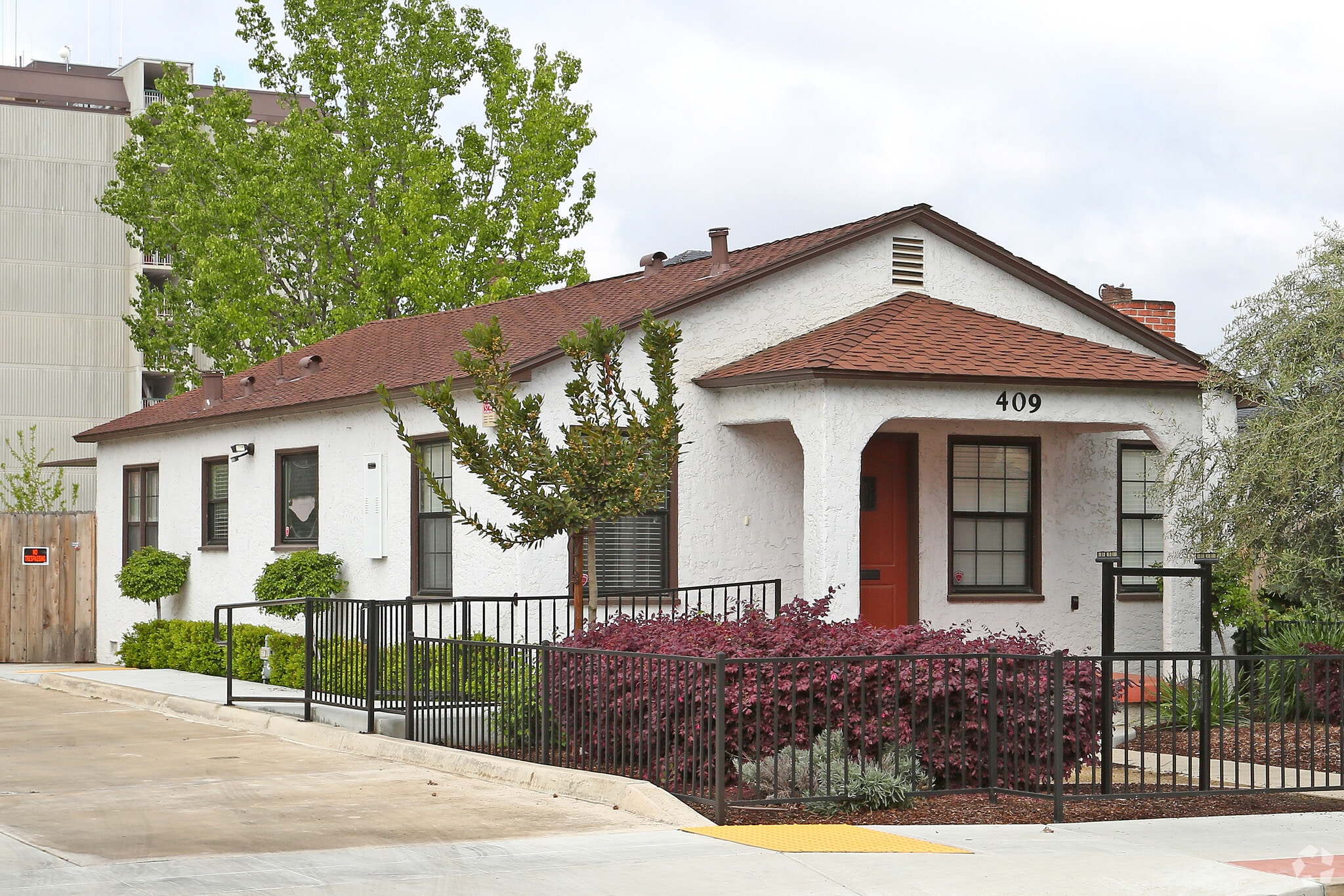 409 N Church St, Visalia, CA for Rent
