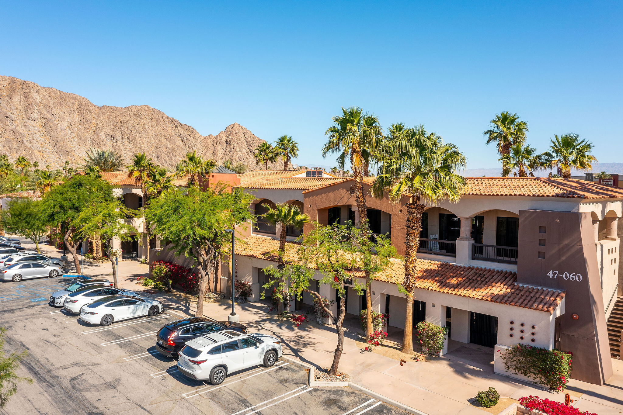 47050 Washington St, La Quinta, CA for Rent