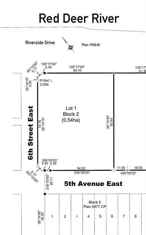 625 Riverside E dr, Drumheller, AB for Sale