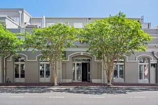 New Orleans, LA Storefront Retail/Residential - 840 Tchoupitoulas St