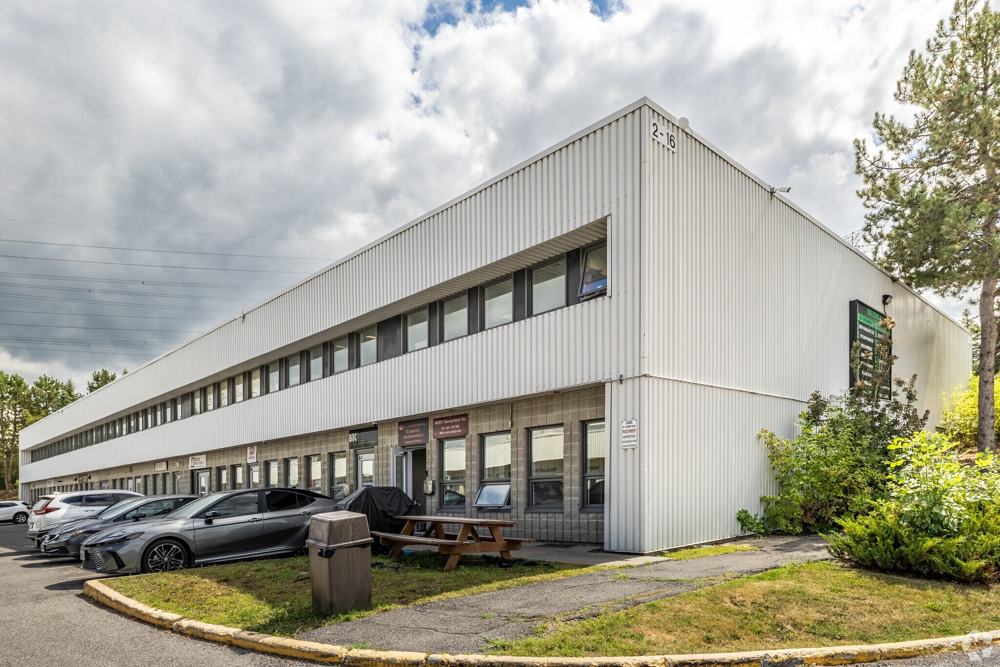 2285 St Laurent Blvd, Ottawa, ON for Rent