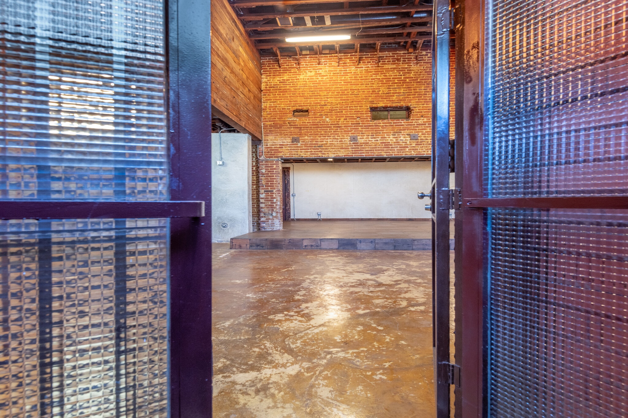 5000 W Adams Blvd, Los Angeles, CA for Rent