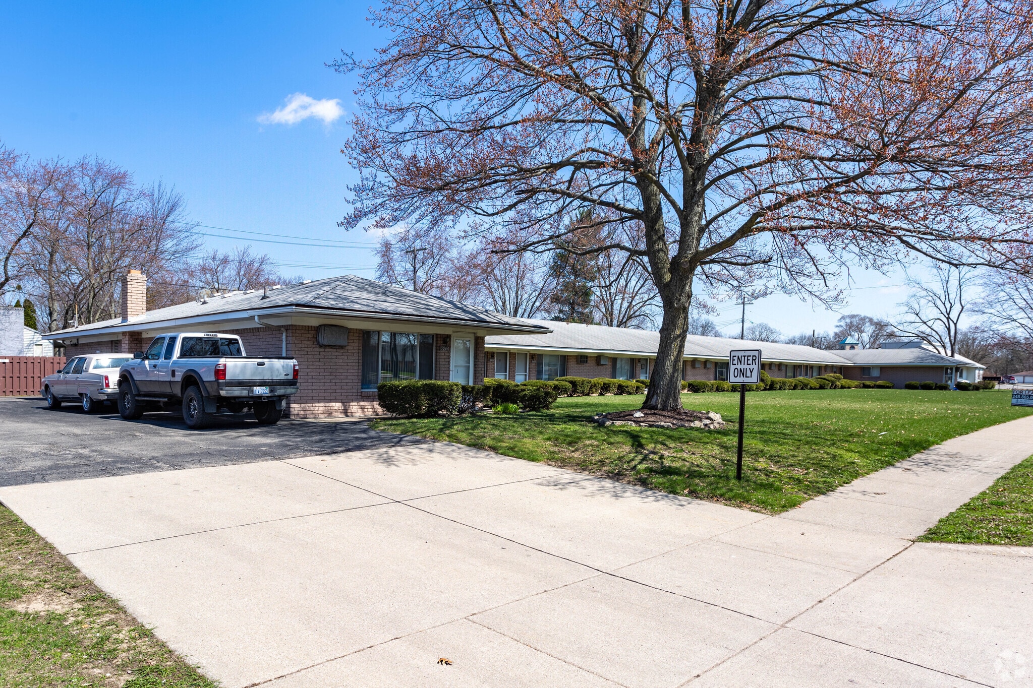 , Waterford, MI for Sale