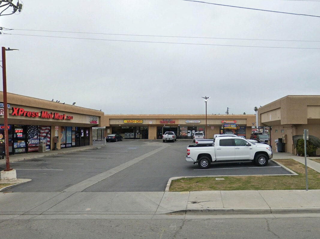 102-106 Brundage Ln, Bakersfield, CA for Rent
