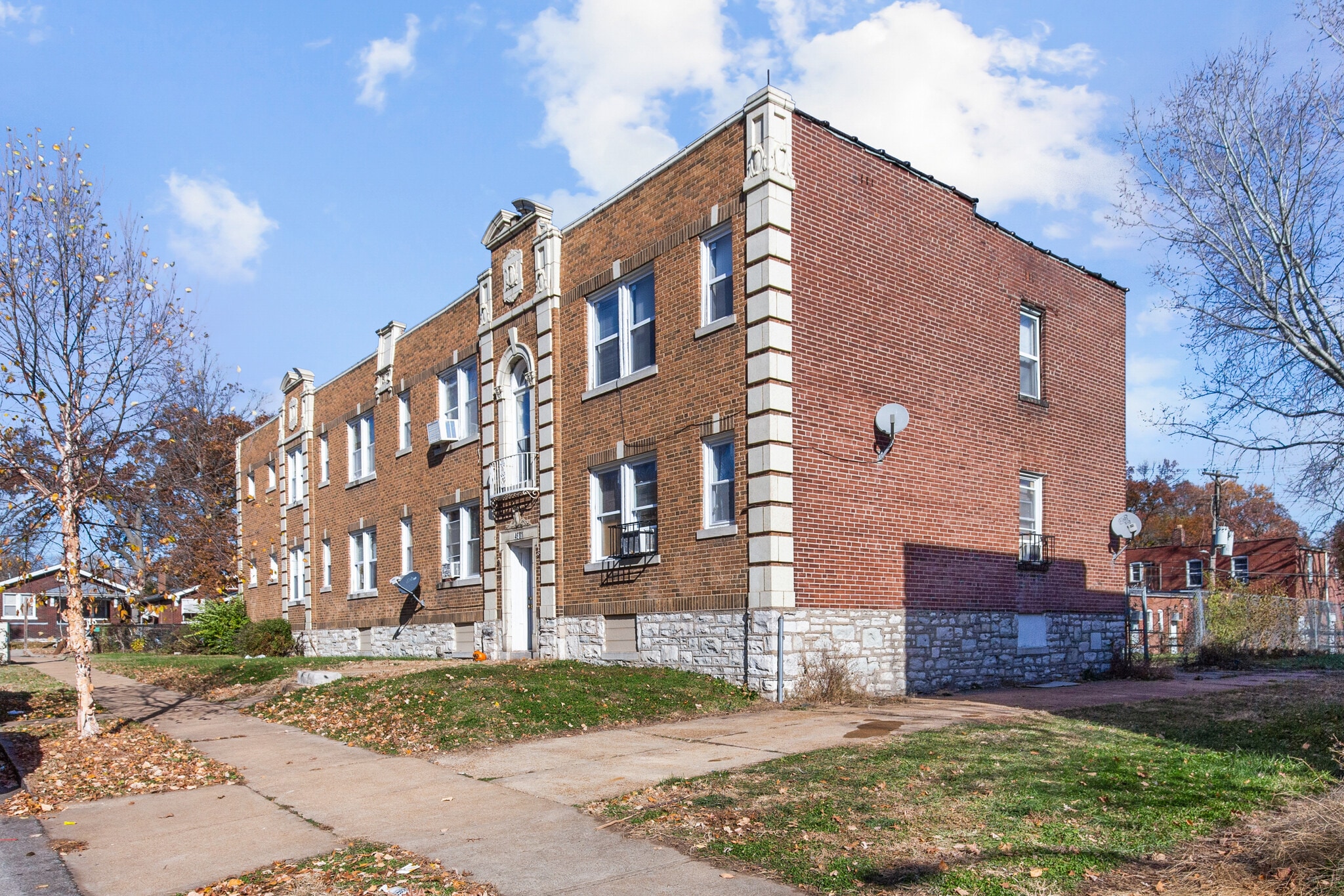 4981 Rosalie St, Saint Louis, MO for Sale
