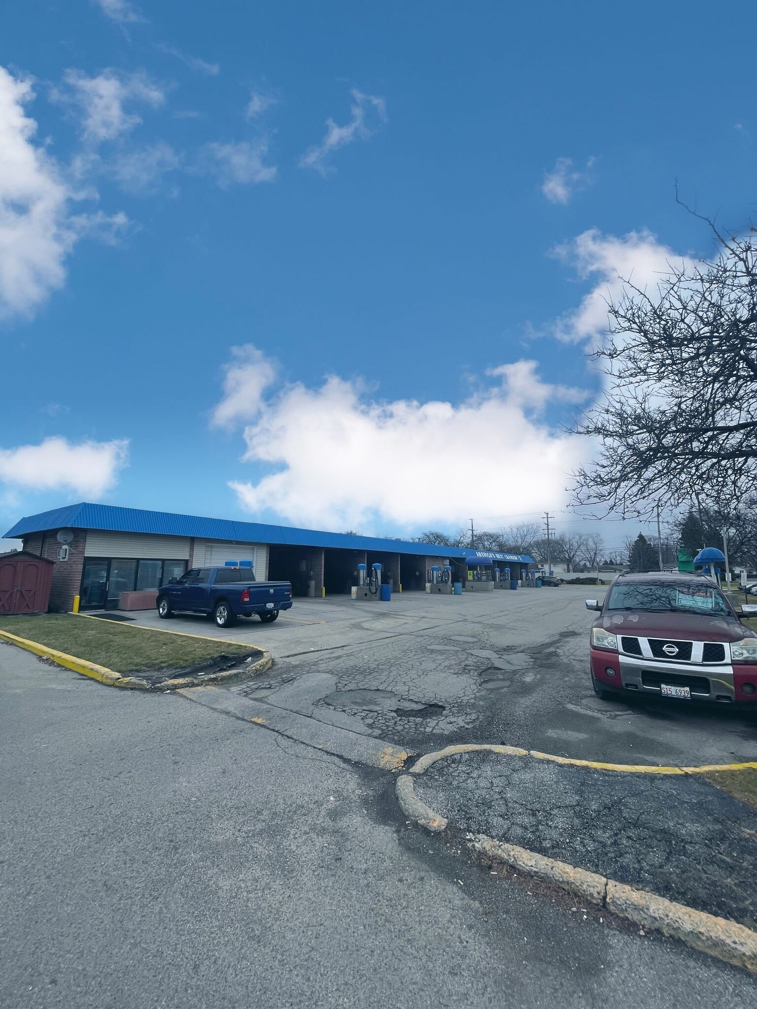 2000 S Elmhurst Rd, Mount Prospect, IL for Rent