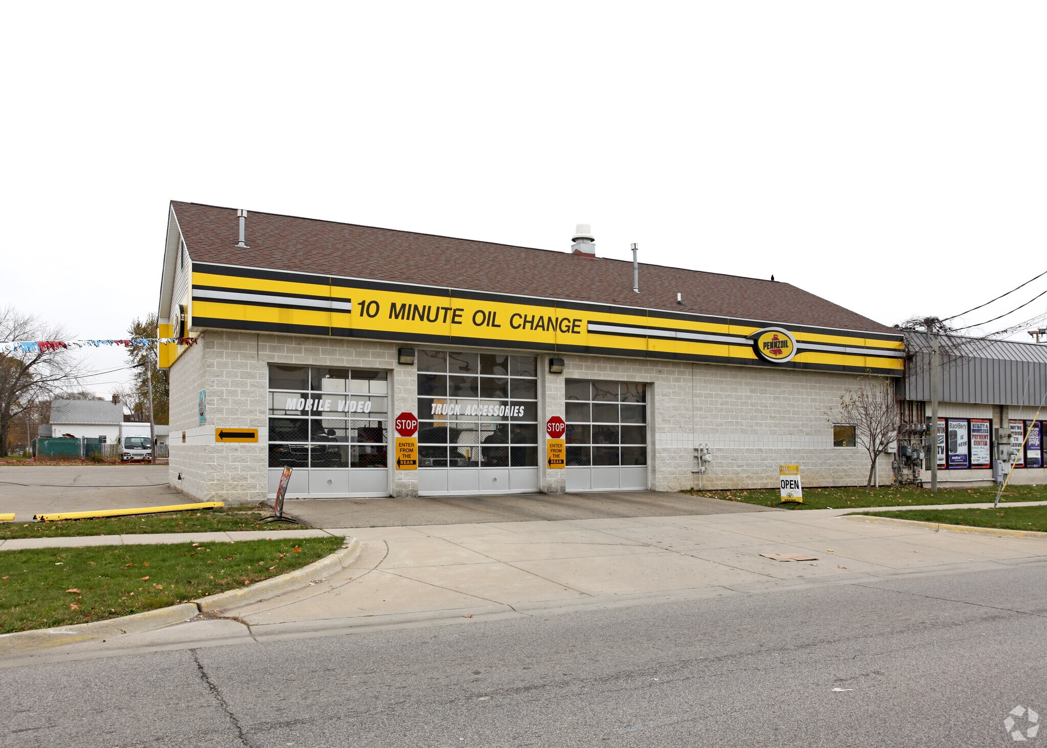 1114 S Ballenger Hwy, Flint, MI for Sale