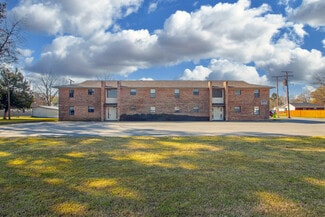 Carlisle, AR Apartments - 701 E 4th St