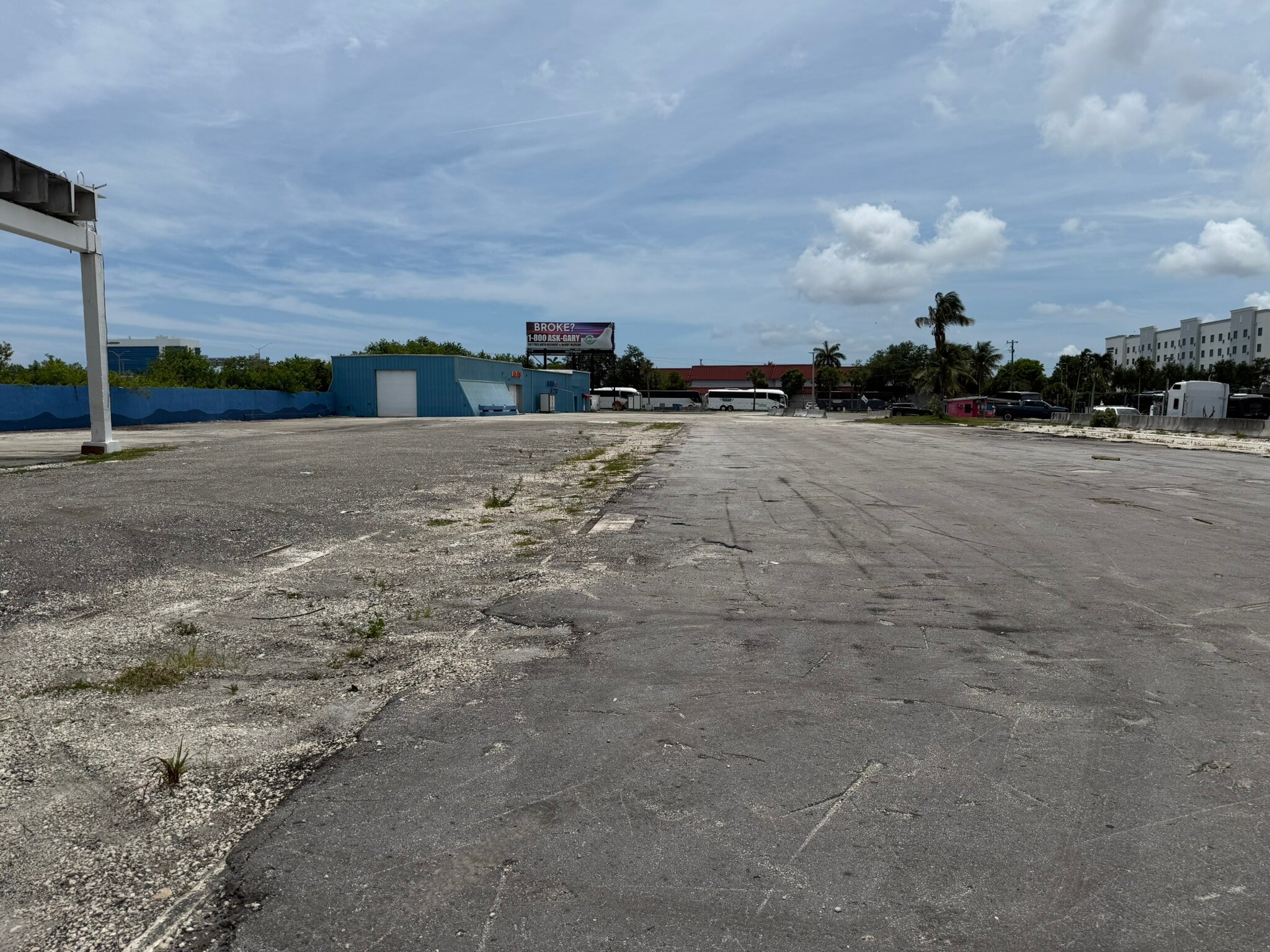 2051 Griffin Rd, Fort Lauderdale, FL for Rent
