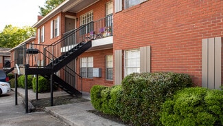 Hattiesburg, MS Apartments - 2008 Oak Grove Rd