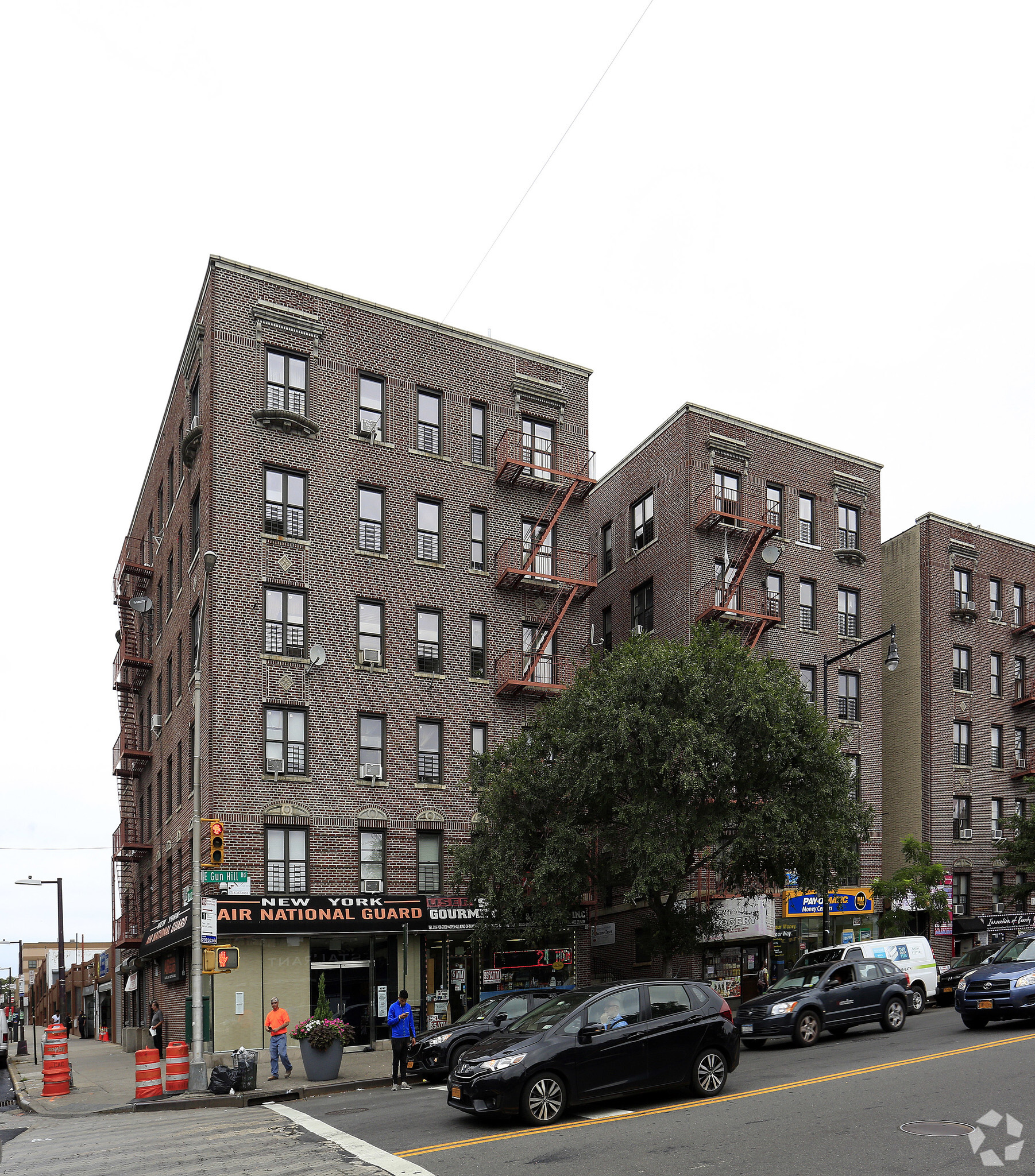 1-15 E Gun Hill Rd, Bronx, NY for Rent