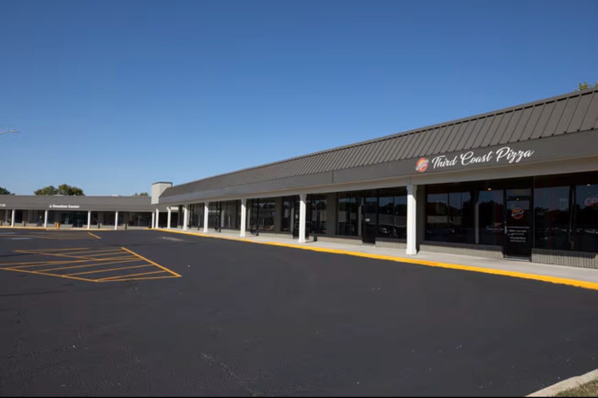 7820-7880 Quivira Rd, Lenexa, KS for Rent