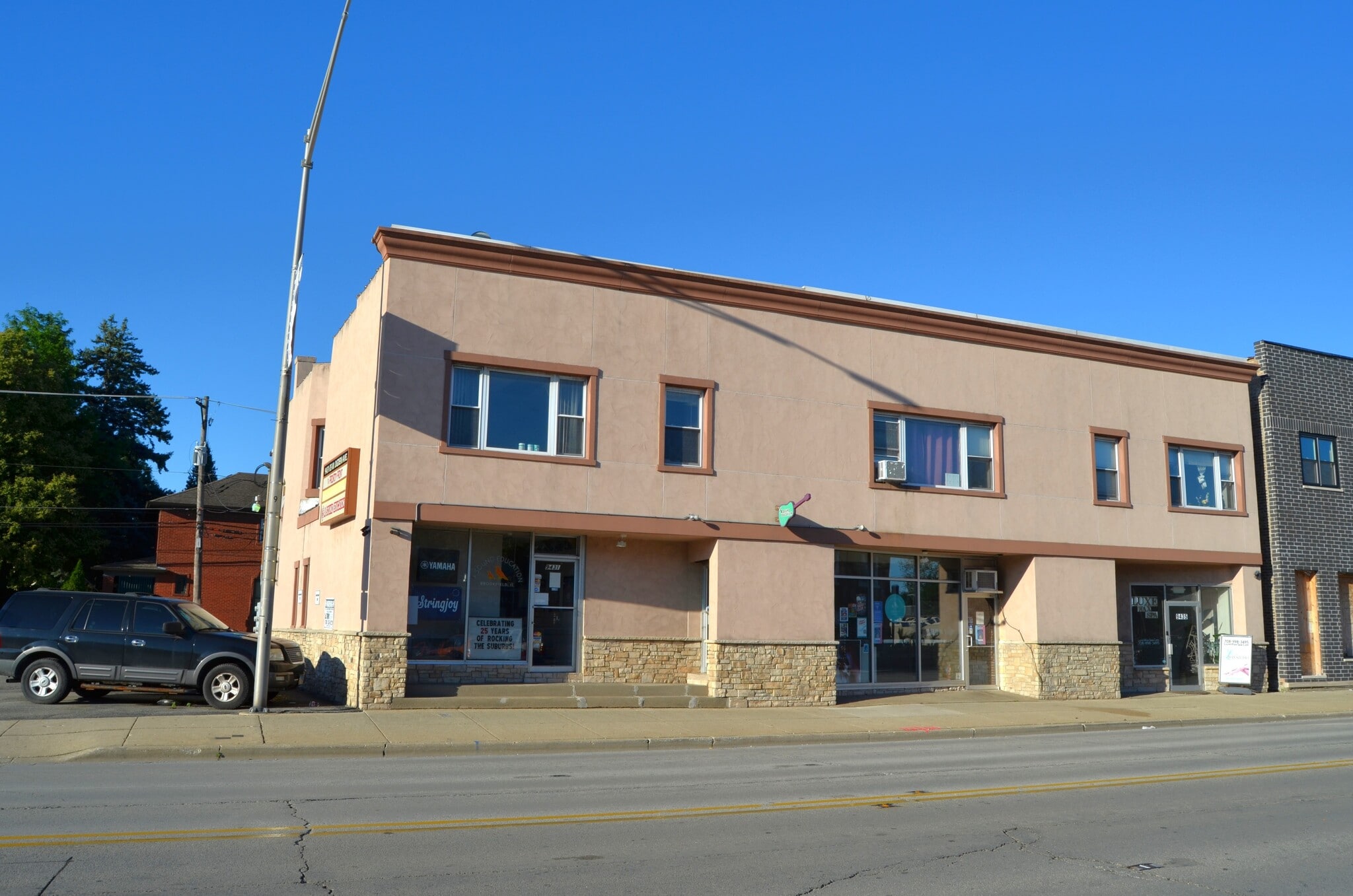 9431-9435 Ogden Ave, Brookfield, IL for Sale