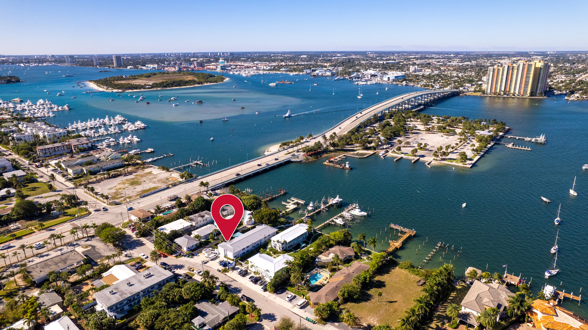 2649 Lake Dr, Riviera Beach, FL for Sale