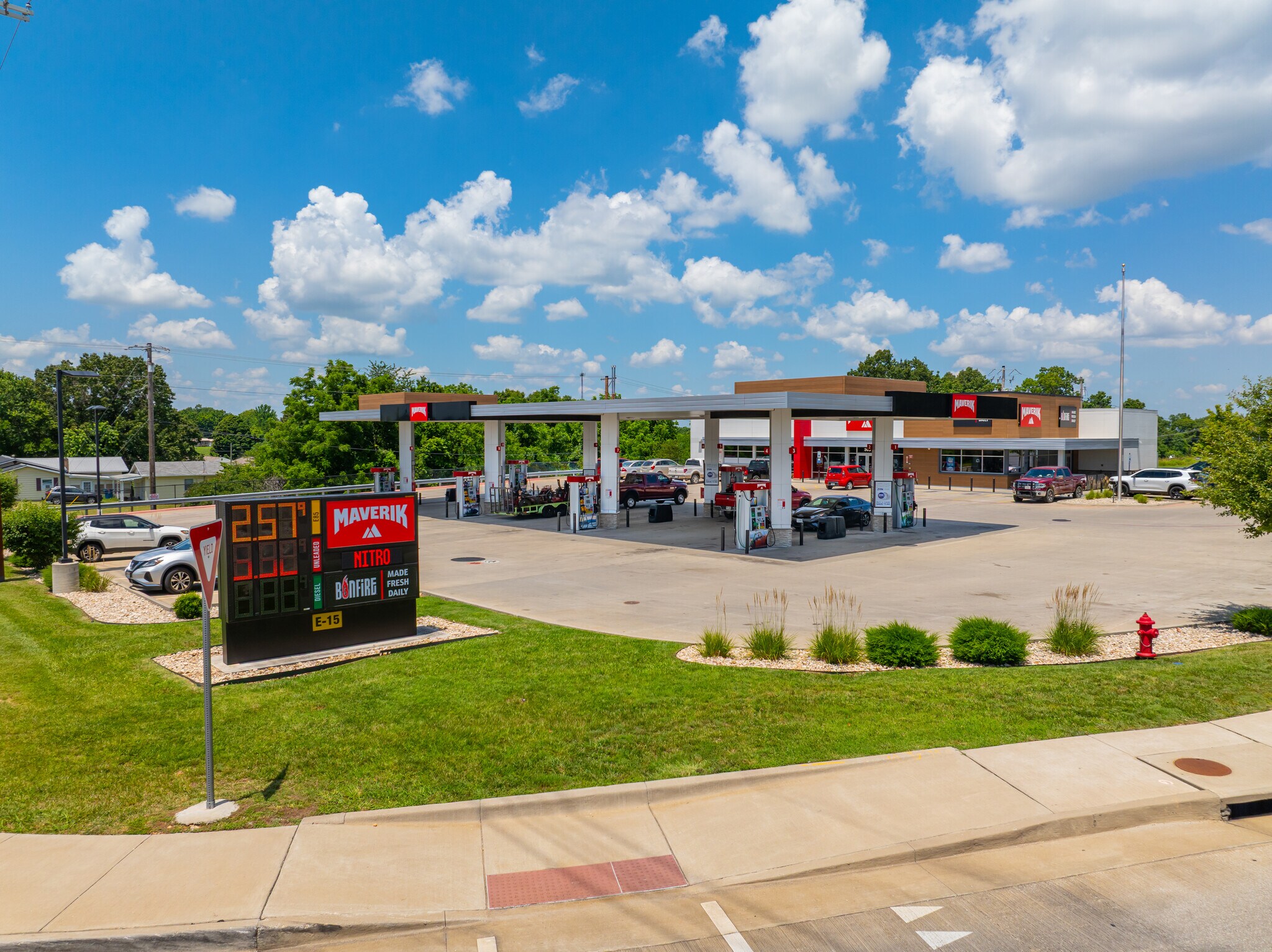 305 W South St, Ozark, MO for Sale