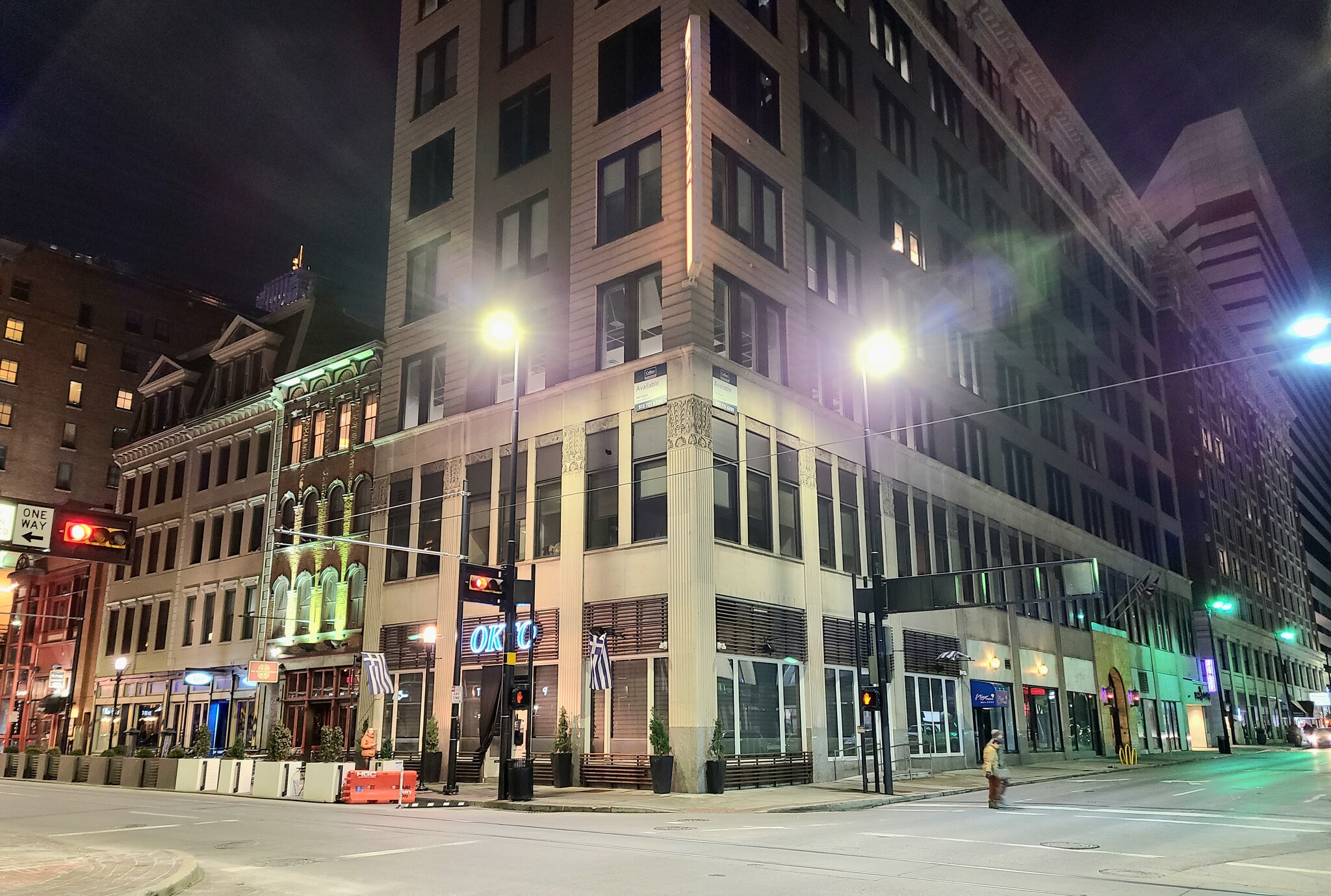 35 E 7th St, Cincinnati, OH for Rent