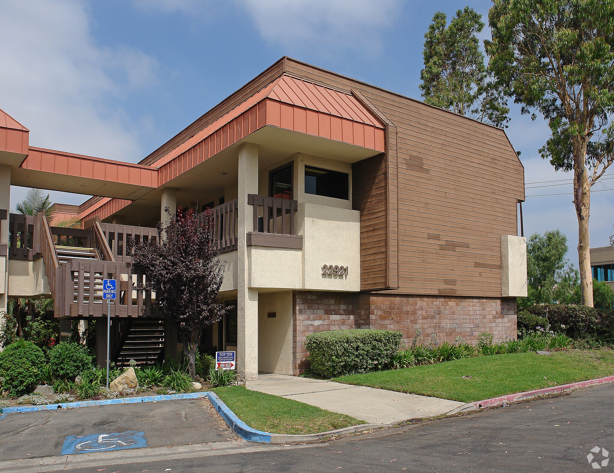 22921-22941 Triton Way, Laguna Hills, CA for Rent