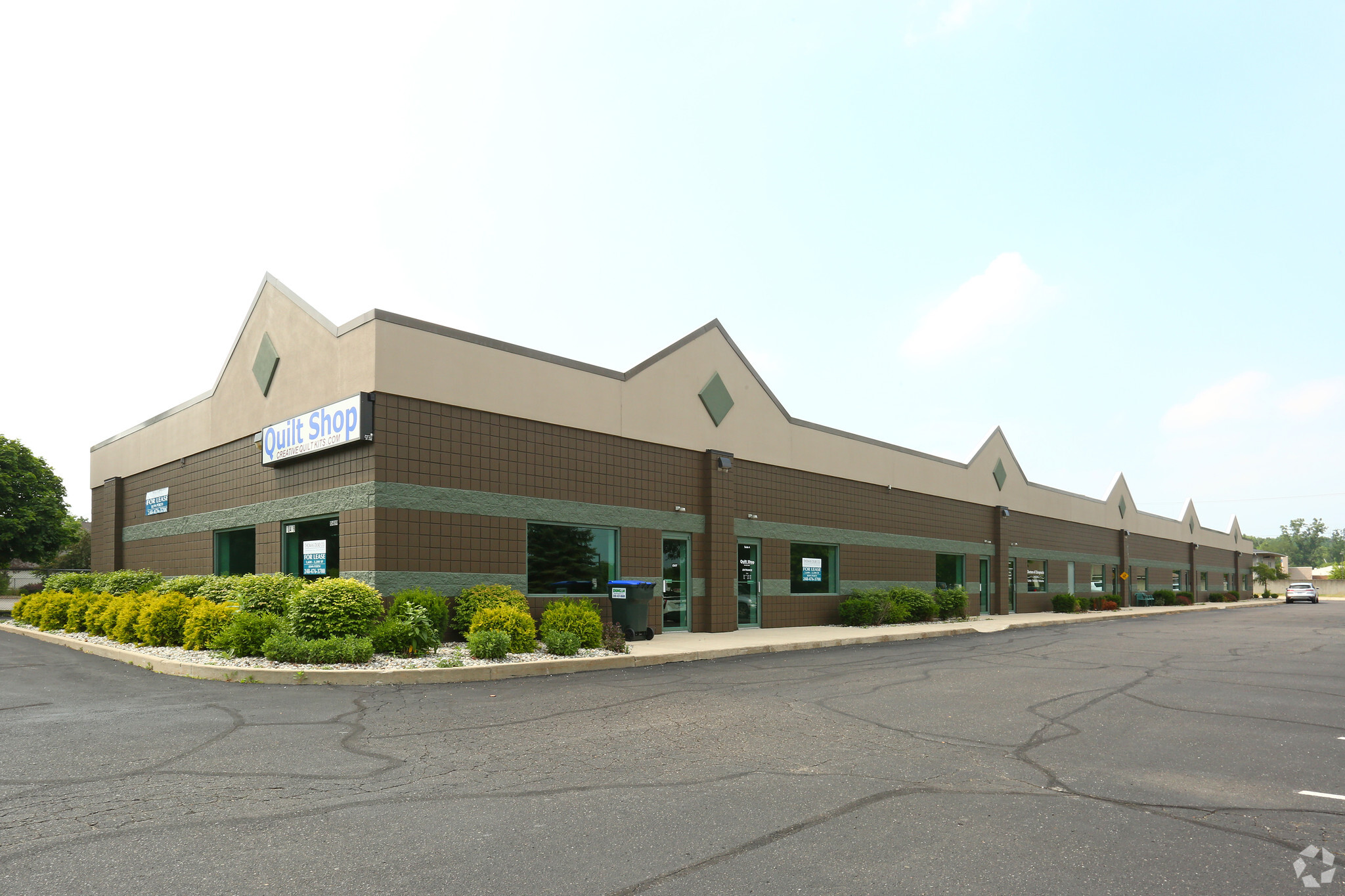10489 Grand River Rd, Brighton, MI for Rent