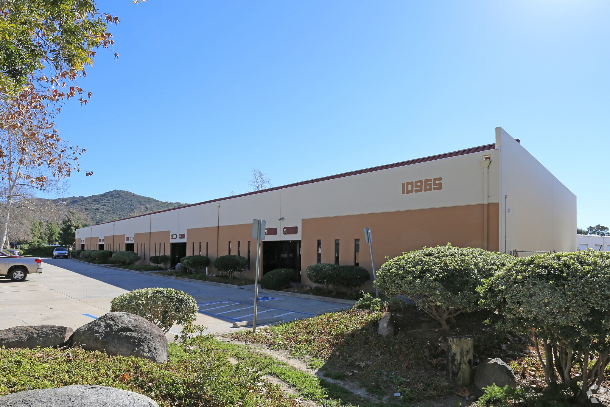 10925 Hartley Rd, Santee, CA for Rent