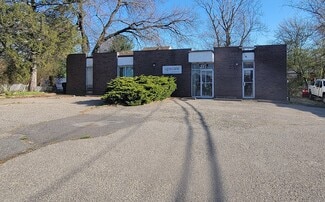 East Brunswick, NJ Freestanding - 37 W Prospect St