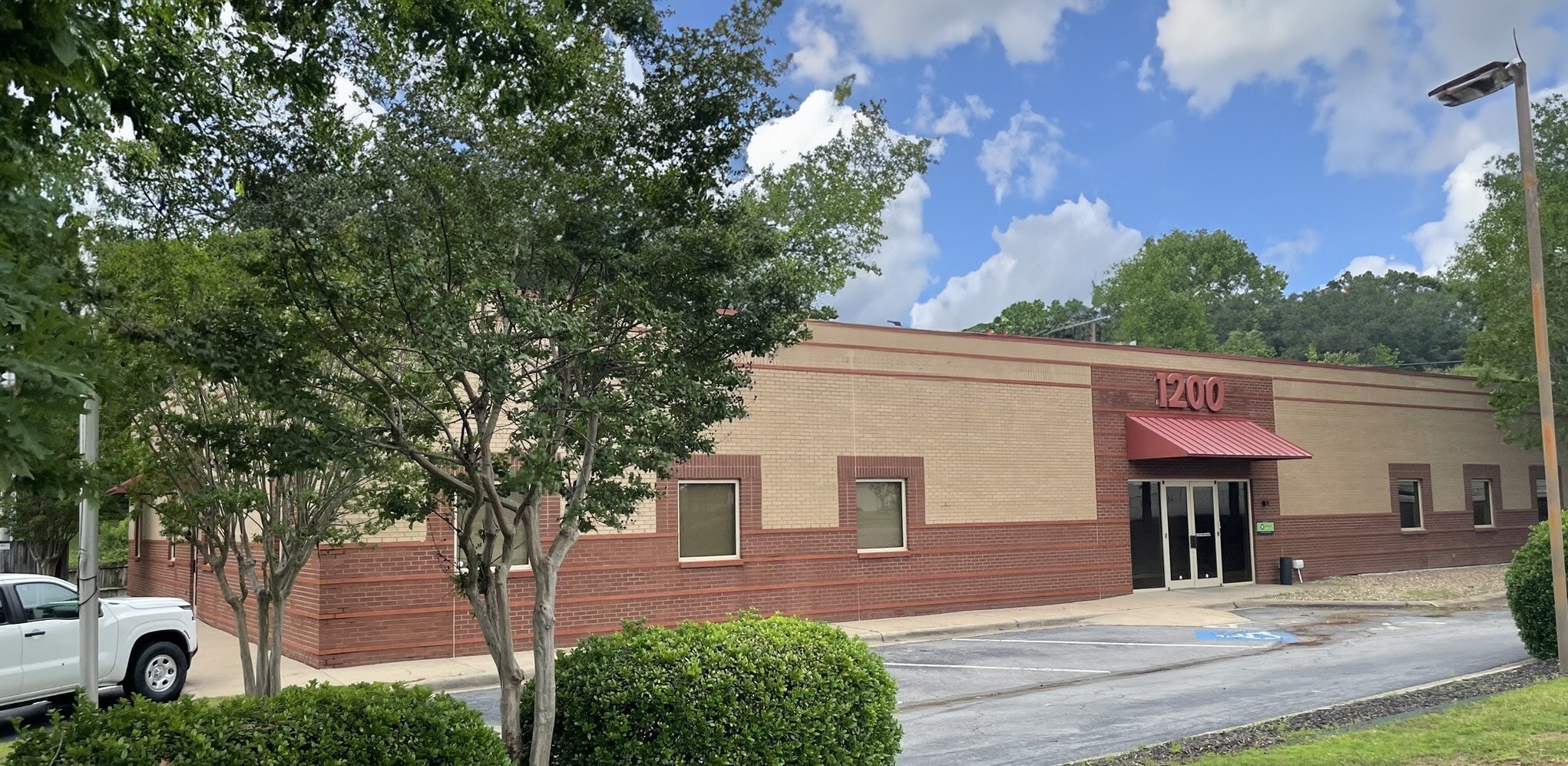 1200 Cherry Brook Dr, Little Rock, AR for Rent